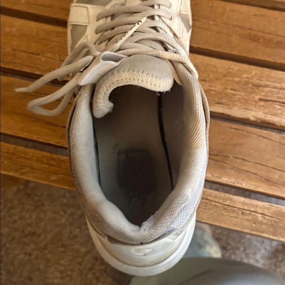 On Running THE ROGER - Picture 6 of 8